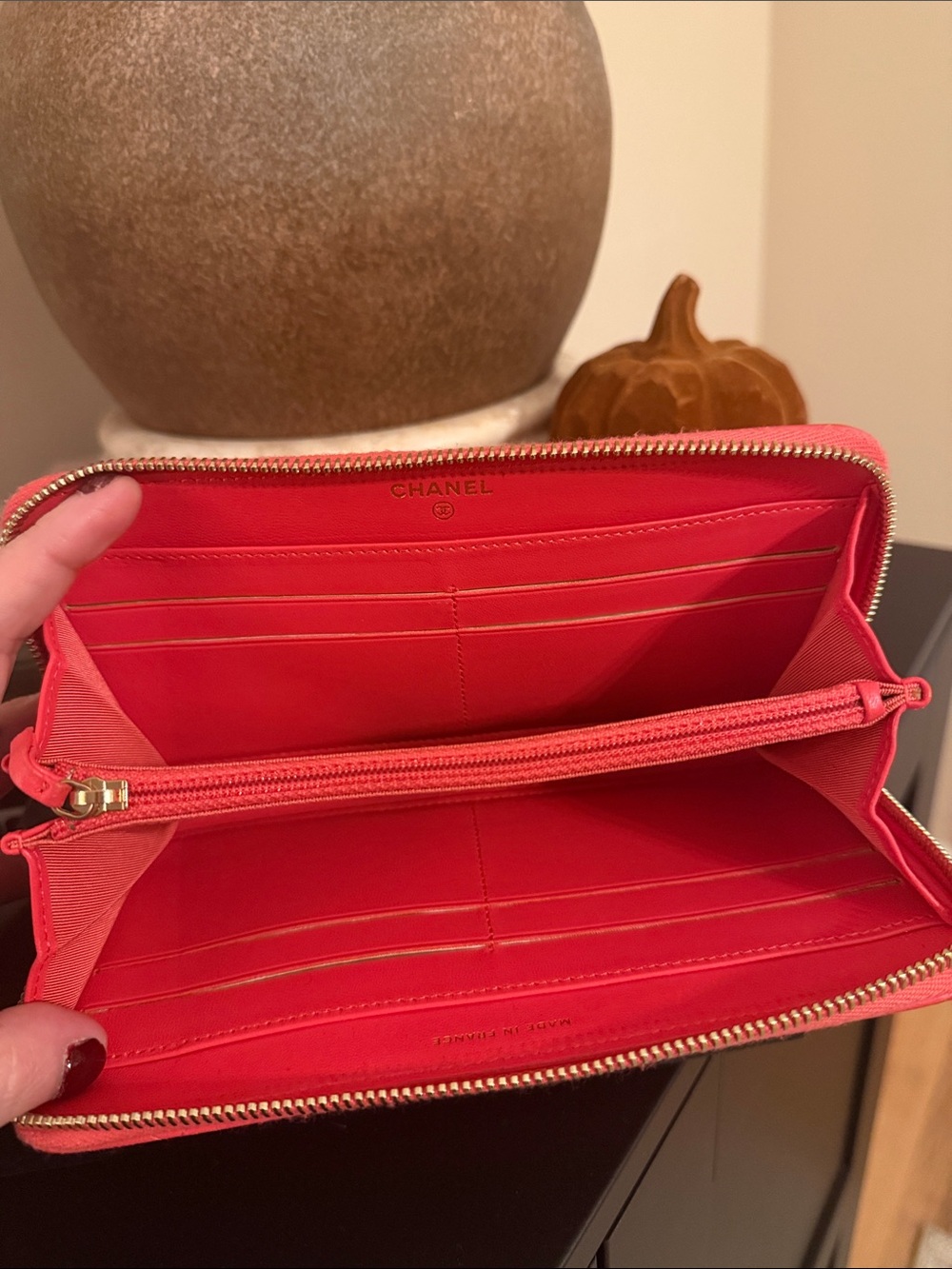 Chanel Wallet - Picture 9 of 12